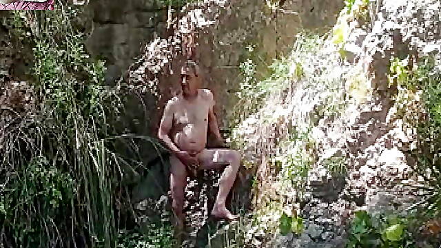GRESOPIO NUDE IN CATARATAS DE SESIMBRA 2