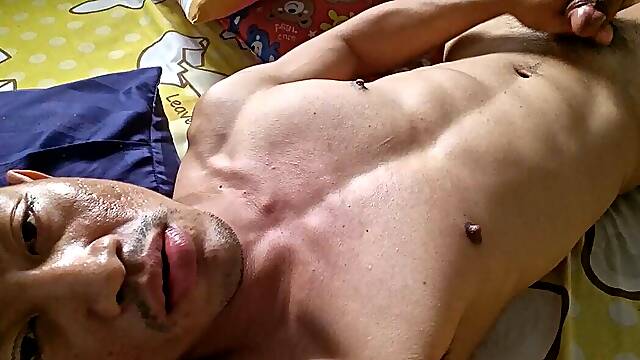 Thai guy jerk off