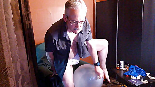 114) Slow Inflation of Big Round Balloon, JO, Cum and Pop! Daddy