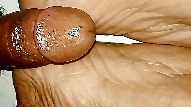 Cock in leg clamps squirting on clothes