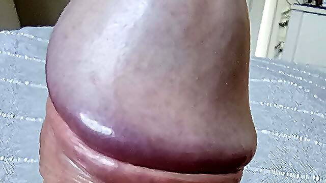 I Lie on the Sofa and Dream of a Wet Hole