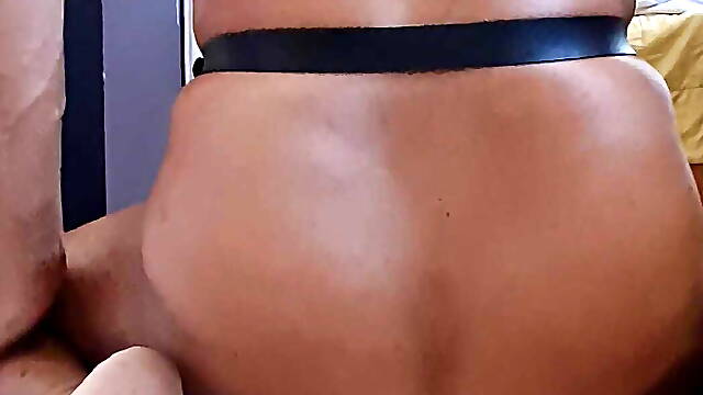 I widen my ass