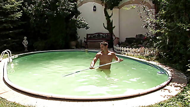 Incredible muscular men enjoy anal fucking