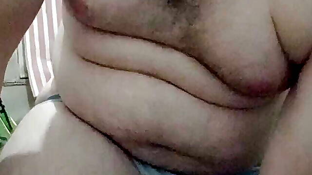 Feeling the pleasure of taking off your clothes