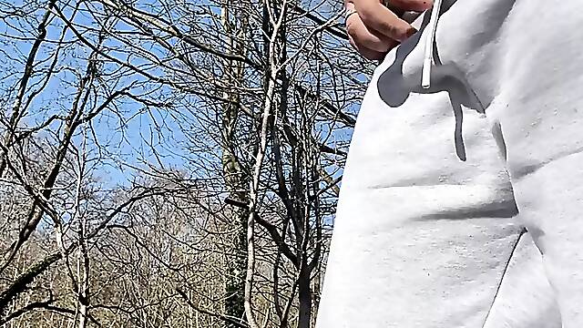 Cruise in the woods, married grandpa sucked my dick and made me cum