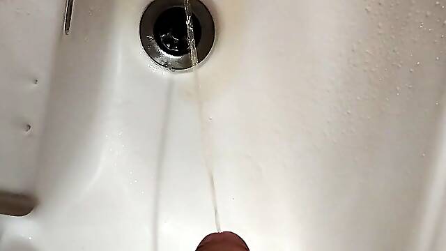 Pissing and cumshot pt 3