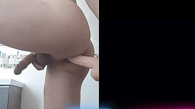 Who wants to fuck daddy standing