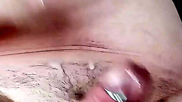 Cumshot with glans ring