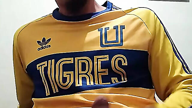 I LIKE TO PULL IT QUICKLY