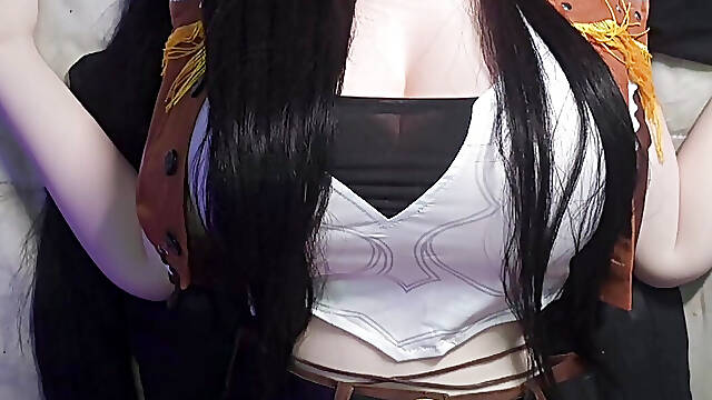 Tifa back at Nibelheim Inn gives you a private tour for extra gil