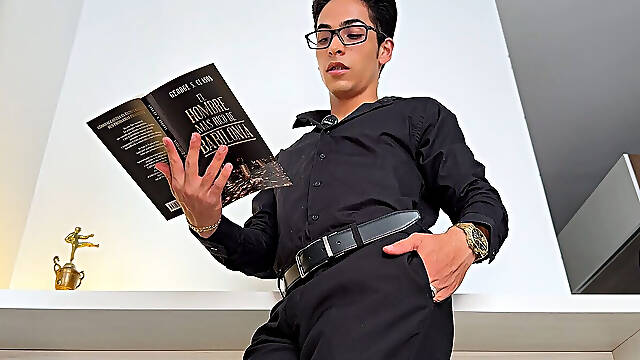 Male Read and Jerking off