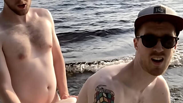Gay Twinks Public Outdoor Bareback At The Beach