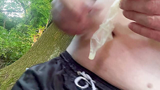 Used condom from Heinrich