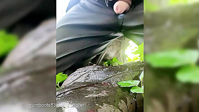 The expedition on the river ends with pissing and cumming