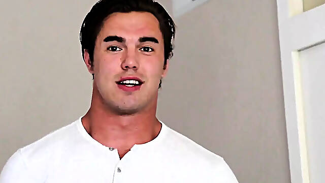 Richard Sutherland: Big Muscle Jock Jerks His Cock