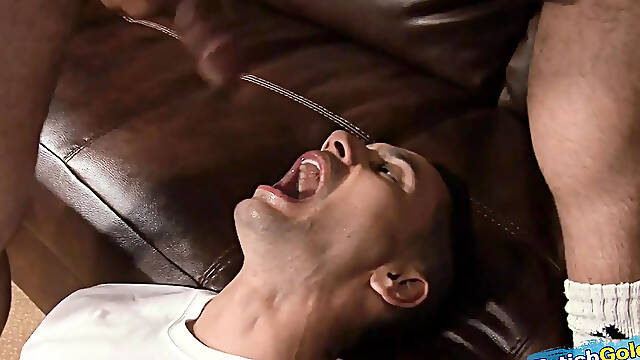 Horny twink seduces older guy and gets his tight ass banged deep on the couch