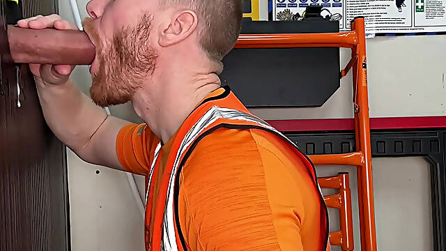 Hung Group Gloryhole Creampie, Ginger Tradesman Takes 3 XXL and loads Cocks.