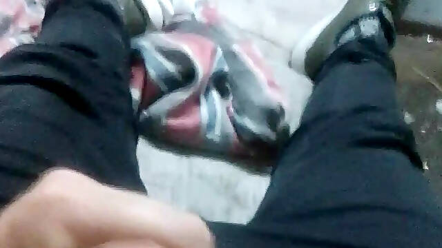 Hot Hunk Jack off in the Morning Moan &amp; Cum