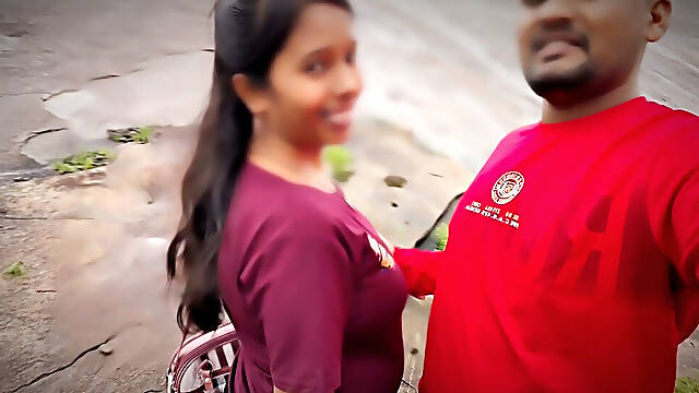 Devar apni bhabhi ko lekar ghumne a gaya hai- devar bhabhi sexy video xxx - devar apni bhabhi ki gand me aapna bada land dal deta he .