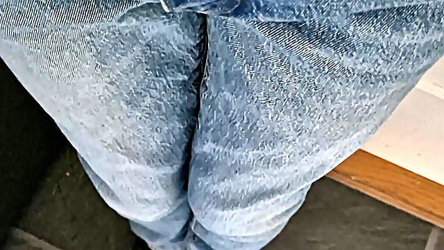 Jeans Piss