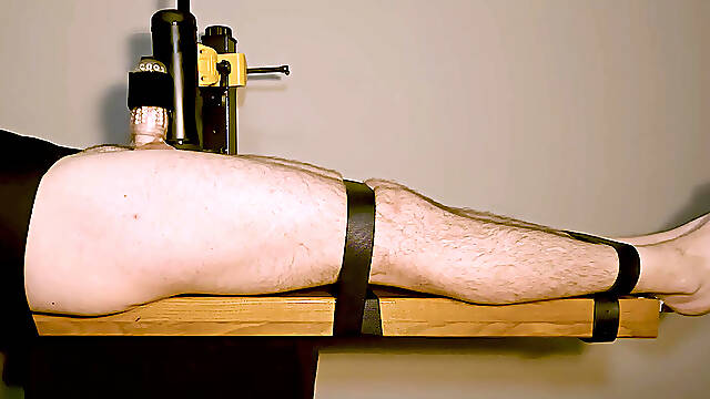 INSTITUTION X - Science and Research of Male Sexual Stimulation - AUTOMATIC STROKING MACHINE