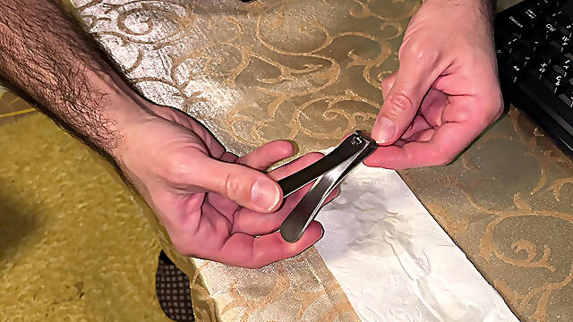 Leo Charm - Slow Strip &amp; Grooming Tease (Deep House Mood)