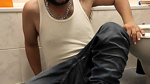 Dirty Pig Hammer on It, Pissing and Socks Toilet