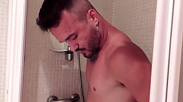 Dany Sboss used raw by the straight maigic