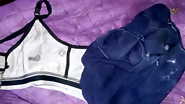 StepSister ki pantry bra mein Man Ke Masti ke sath dhimahi ragad ragad ke panty per