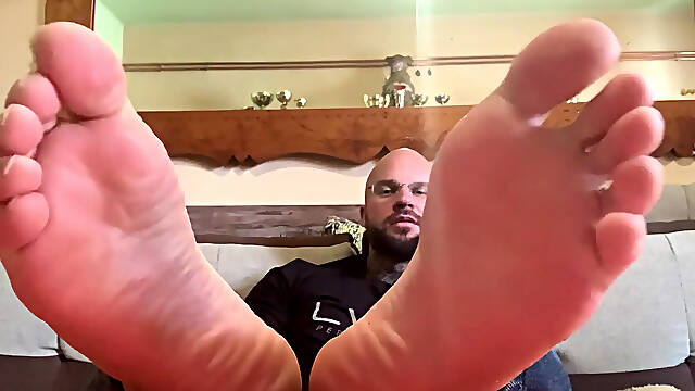 Alpha Daddy with a Full Tatted Body