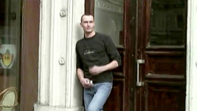 Hard gangbang with friends