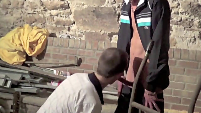 Tim Cosla fucked by Arab in the discreet basement