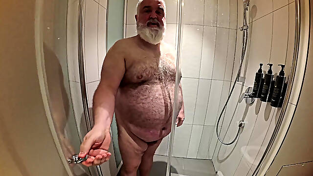 Taking a Shower in Stuttgart