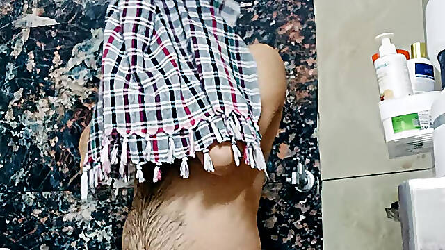 Oldman Grandpa aisain daddy uncle european american daddy indian police officer army man desi man uncle