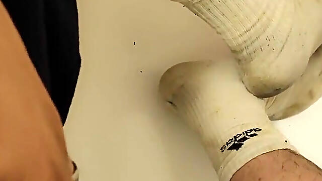 Smelly, Spermy Sox...see Now!!!