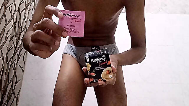 How to Put Male Condom on Dick