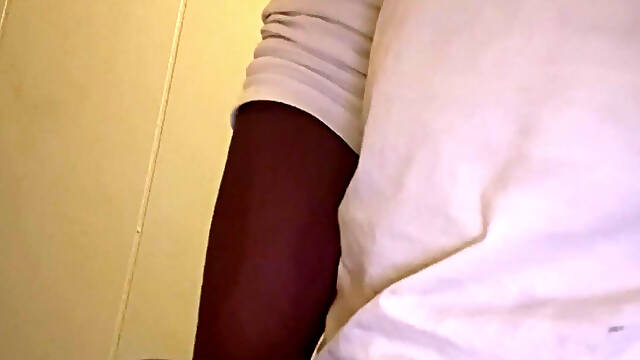 Jerking off in the bathroom Birthday video