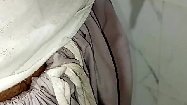 Boy looking Desi bhabi or jerkof masterbation