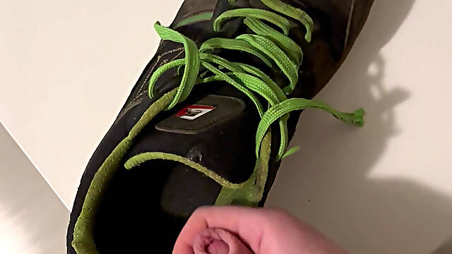 My best friend accidentally left his work boots with me (I then poured everything on myself)