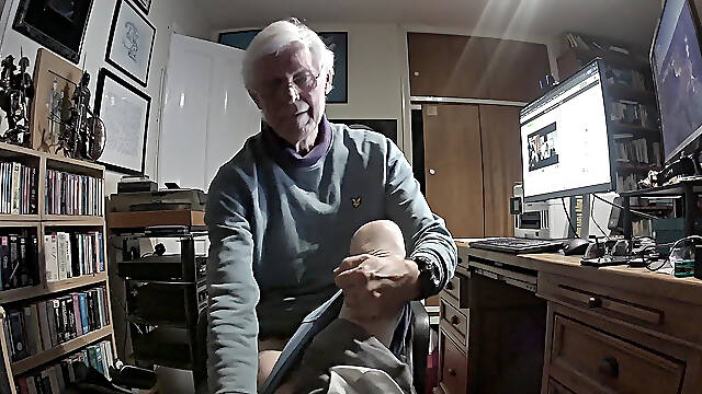 Spontaneous Strip and Cum for a Fan