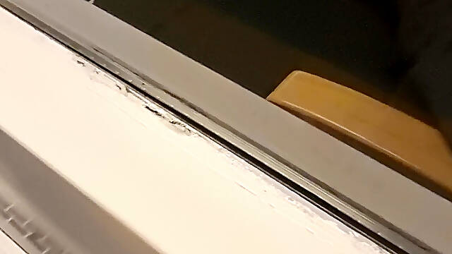 To be seen on the train. How I.