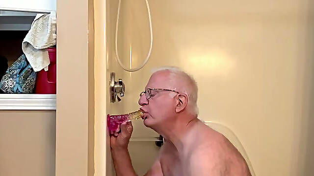 Dad needs a boyfriend to fuck him