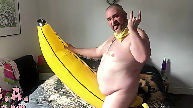 Fat Pig Inflatable Banana Wank &amp; Cum