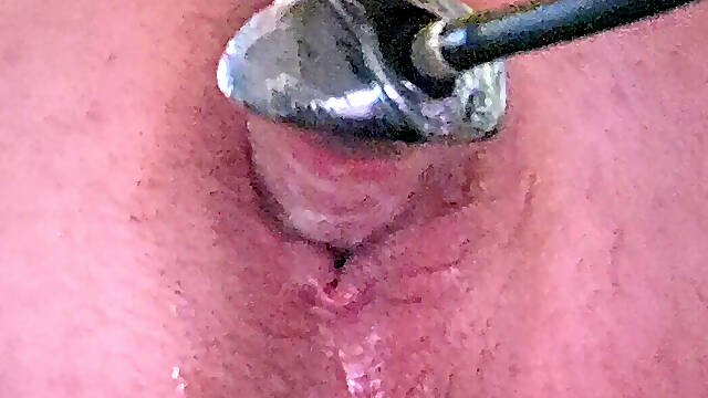 This is how I have fun sometimes, my ass cracks from the objects in it.