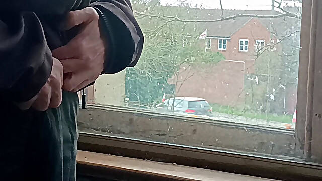 Masturbating and Cumming by the Window at Friends House - Rockardglans