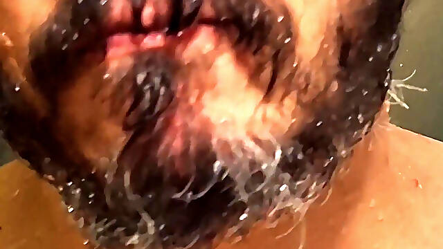 Victory Shower - POV with Gouine Wrestlin