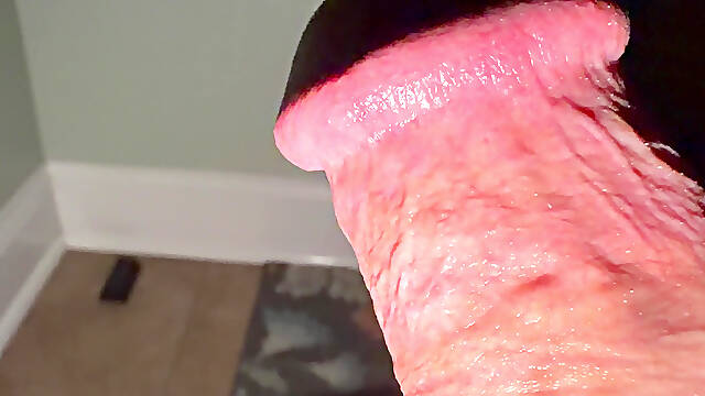 Fuck me like the virgin my ass is