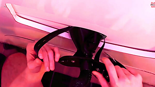 Pissing at the Gloryhole