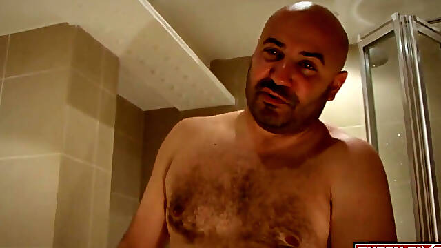 Stud Urto