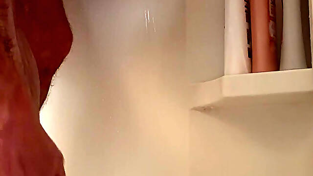 Getting feet clean in the shower